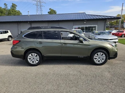 More photos of 2018 Subaru Outback Premium at Houdek Auto Center, IA