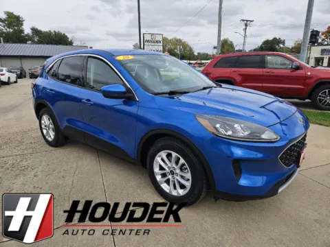 Blue 2020 Ford Escape SE for sale in Marion, IA