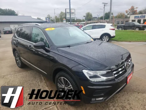 Black 2018 Volkswagen Tiguan SEL for sale in Marion, IA