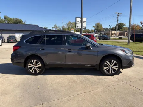 More photos of 2018 Subaru Outback Limited at Houdek Auto Center, IA