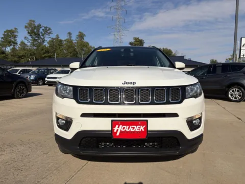 Photos of 2019 Jeep Compass Latitude for sale in Marion, IA at Houdek Auto Center