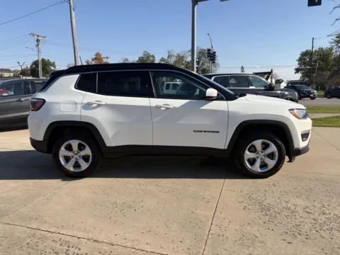 More photos of 2019 Jeep Compass Latitude at Houdek Auto Center, IA