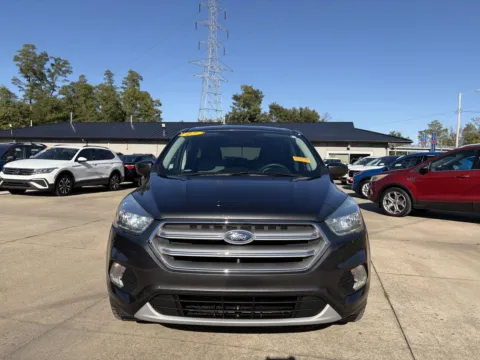 Photos of 2017 Ford Escape SE for sale in Marion, IA at Houdek Auto Center