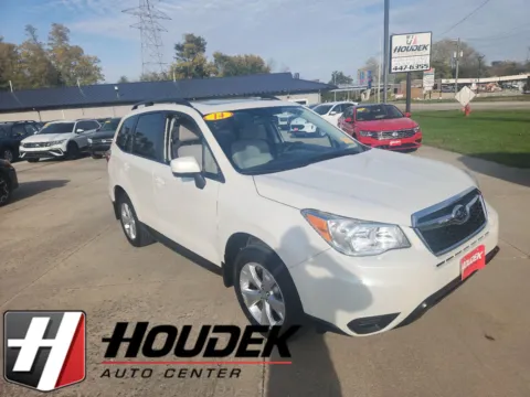 White 2014 Subaru Forester 2.5i Premium for sale in Marion, IA