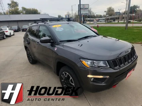 Gray 2019 Jeep Compass Trailhawk for sale in Marion, IA