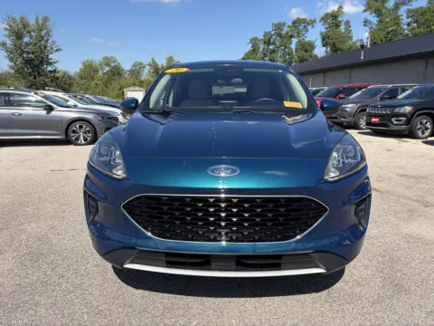 Photos of 2020 Ford Escape SE for sale in Marion, IA at Houdek Auto Center