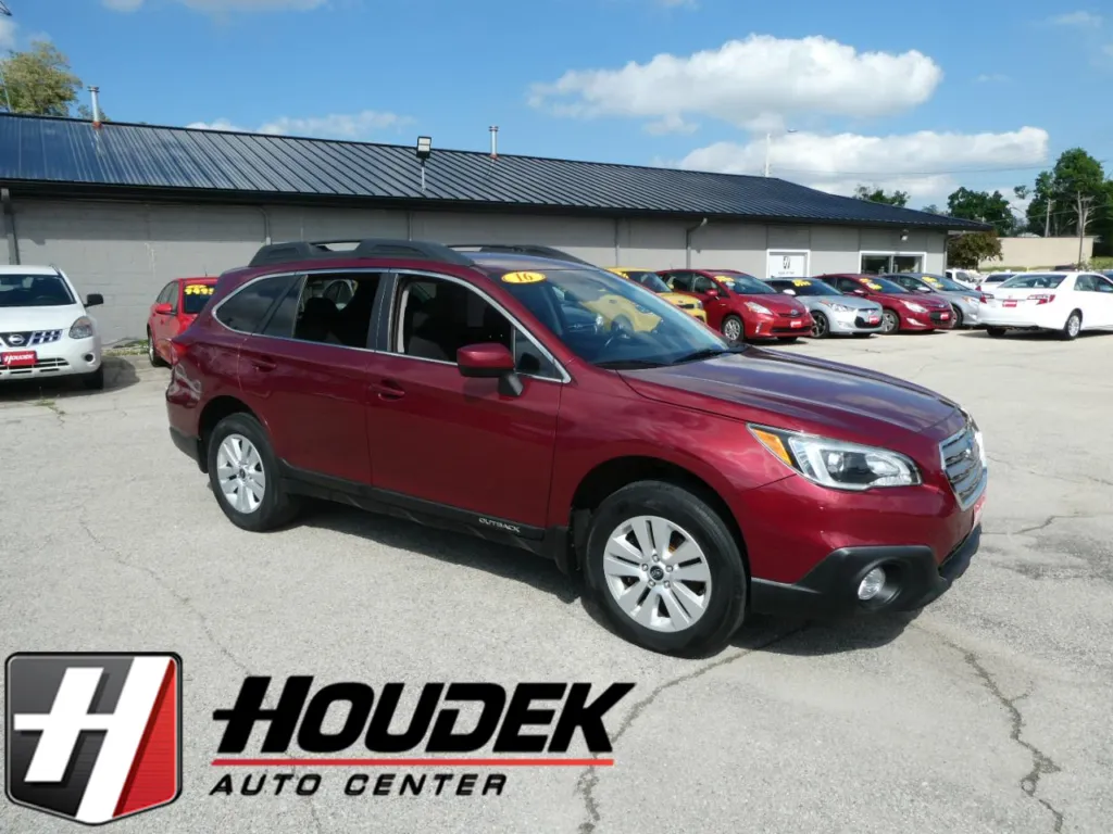 2016 Subaru Outback 2.5i Premium for sale in Marion, IA