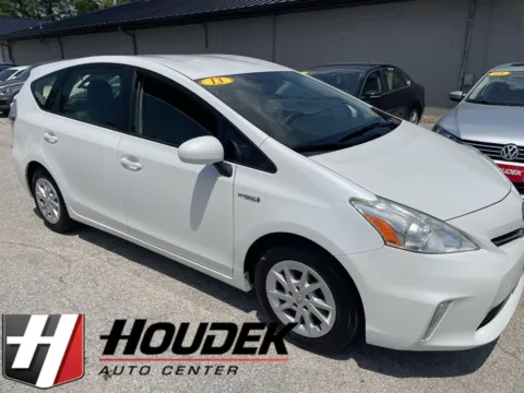 White 2013 Toyota Prius v Two for sale in Marion, IA