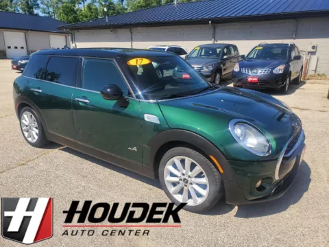 Green 2017 MINI Clubman Cooper S for sale in Marion, IA
