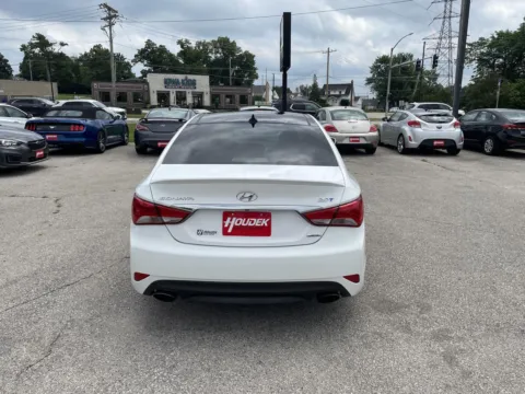 More photos of 2014 Hyundai Sonata Limited at Houdek Auto Center, IA