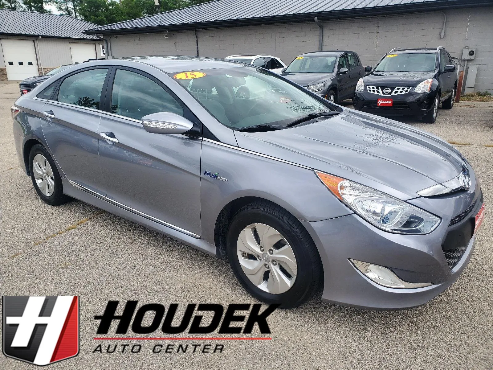 Gray 2015 Hyundai Sonata Hybrid for sale in Marion, IA