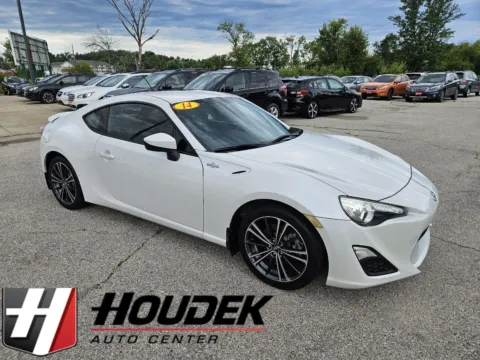 White 2014 Scion FR-S Monogram for sale in Marion, IA