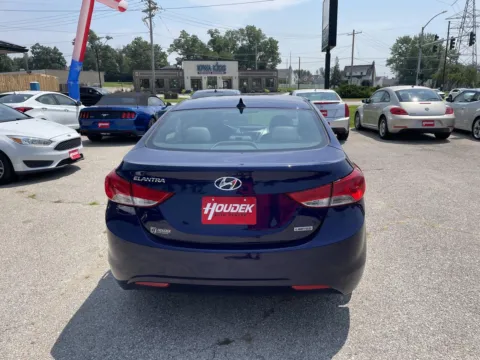 More photos of 2013 Hyundai Elantra Limited at Houdek Auto Center, IA