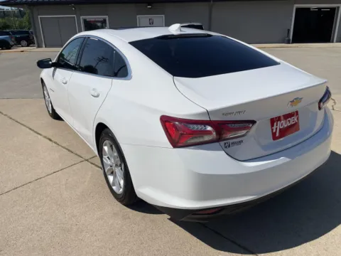 More photos of 2020 Chevrolet Malibu LT at Houdek Auto Center, IA