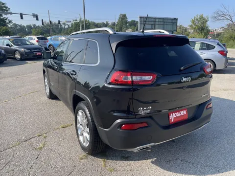 More photos of 2015 Jeep Cherokee Limited at Houdek Auto Center, IA