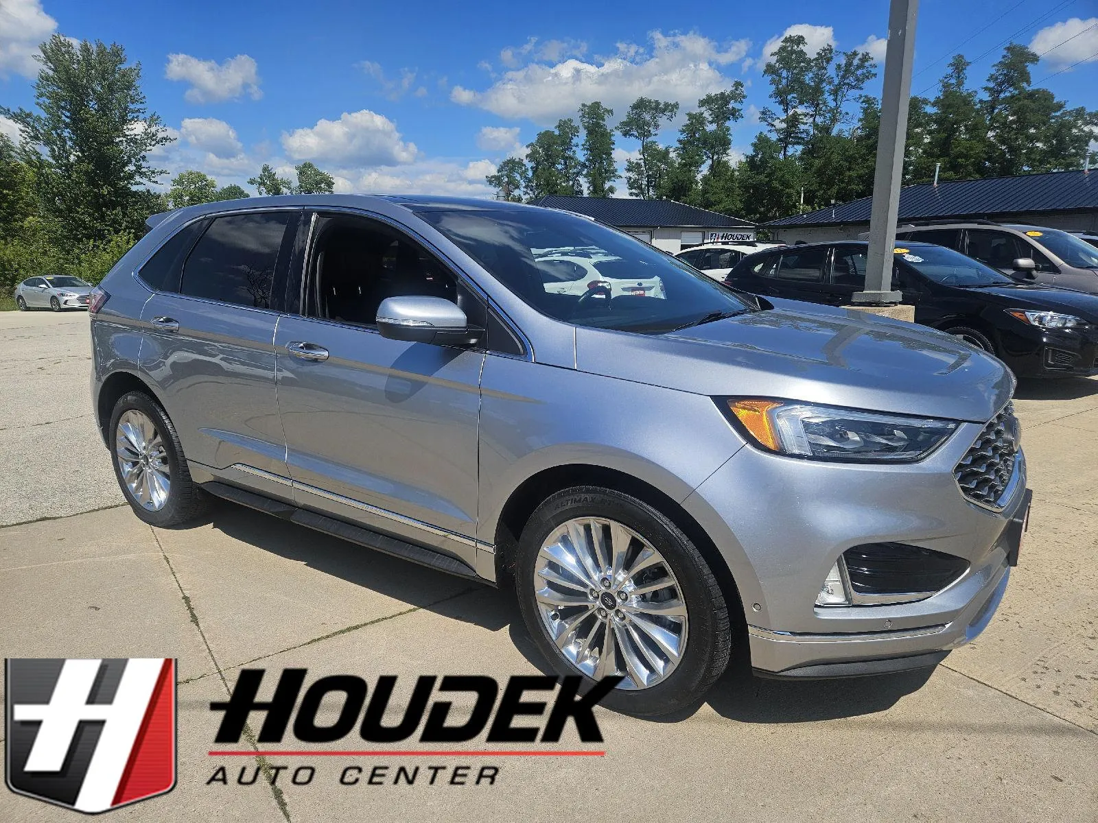 2020 Ford Edge Titanium