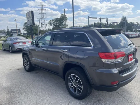 More photos of 2019 Jeep Grand Cherokee Limited at Houdek Auto Center, IA