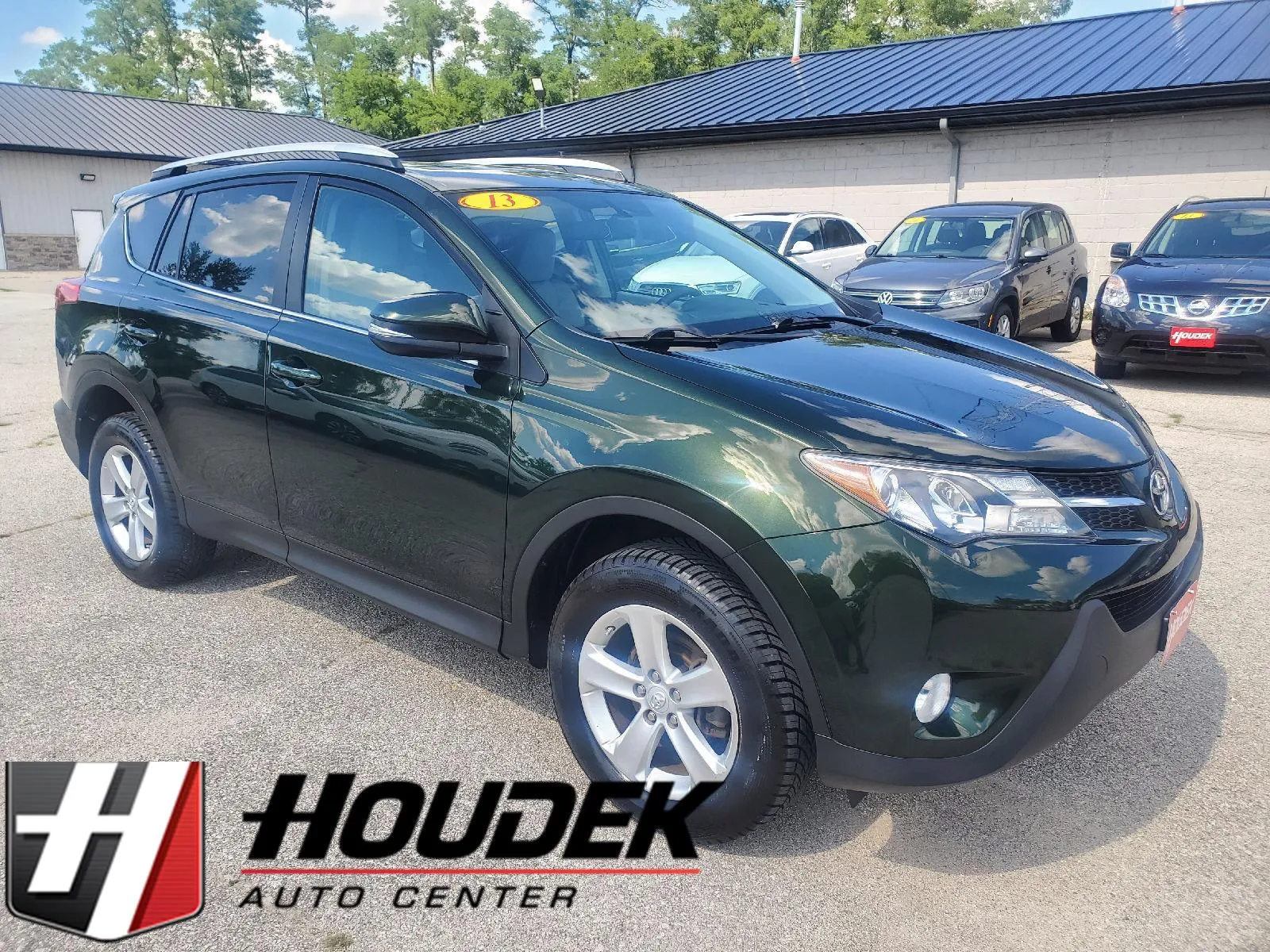 Green 2013 Toyota RAV4 XLE for sale in Marion, IA