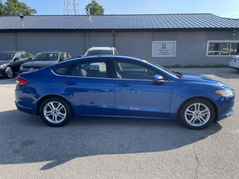 More photos of 2018 Ford Fusion SE at Houdek Auto Center, IA