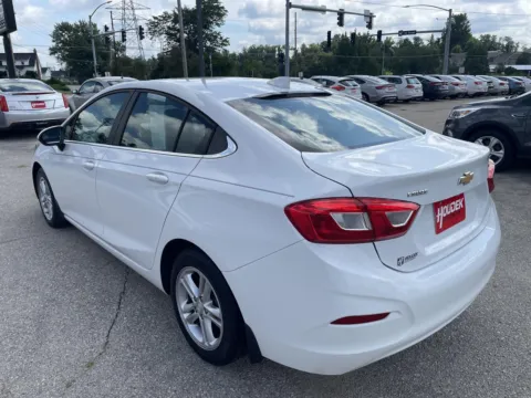 More photos of 2016 Chevrolet Cruze LT at Houdek Auto Center, IA