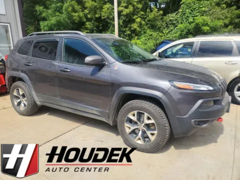 Gray 2015 Jeep Cherokee Trailhawk for sale in Marion, IA