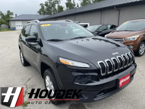 Black 2015 Jeep Cherokee Latitude for sale in Marion, IA