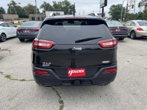 More photos of 2015 Jeep Cherokee Latitude at Houdek Auto Center, IA