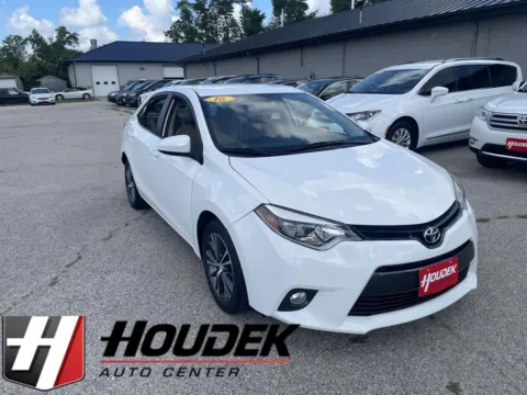 White 2016 Toyota Corolla LE Plus for sale in Marion, IA