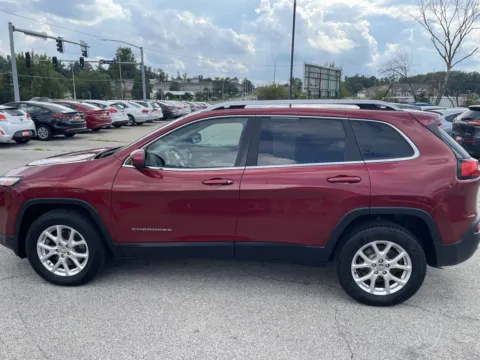 More photos of 2014 Jeep Cherokee Latitude at Houdek Auto Center, IA