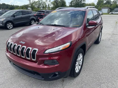 More photos of 2014 Jeep Cherokee Latitude at Houdek Auto Center, IA