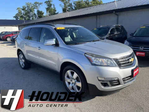 Silver 2017 Chevrolet Traverse Premier for sale in Marion, IA