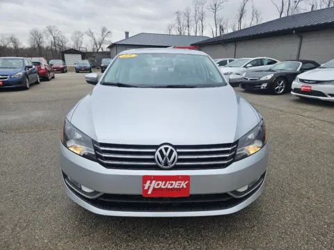 Photos of 2015 Volkswagen Passat 1.8T SE w/Sunroof & Nav for sale in Marion, IA at Houdek Auto Center