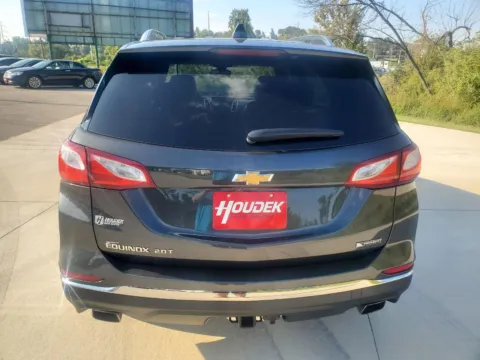 More photos of 2018 Chevrolet Equinox Premier at Houdek Auto Center, IA