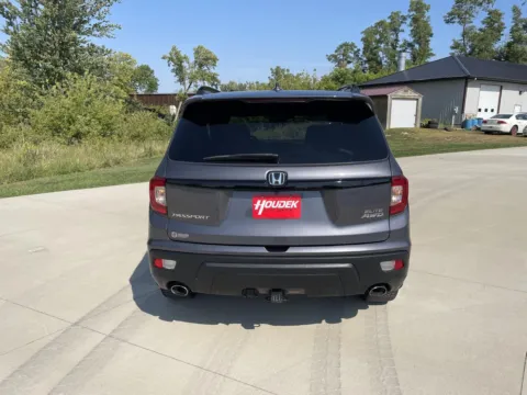 More photos of 2019 Honda Passport Elite at Houdek Auto Center, IA