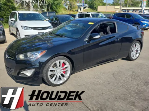 Black 2014 Hyundai Genesis Coupe 3.8 Ultimate for sale in Marion, IA