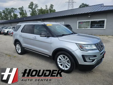 Silver 2016 Ford Explorer XLT for sale in Marion, IA