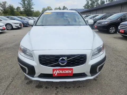 Photos of 2015 Volvo XC70 T6 Platinum for sale in Marion, IA at Houdek Auto Center