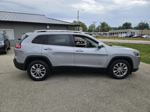 More photos of 2019 Jeep Cherokee Latitude Plus at Houdek Auto Center, IA
