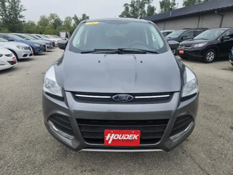 Photos of 2014 Ford Escape SE for sale in Marion, IA at Houdek Auto Center