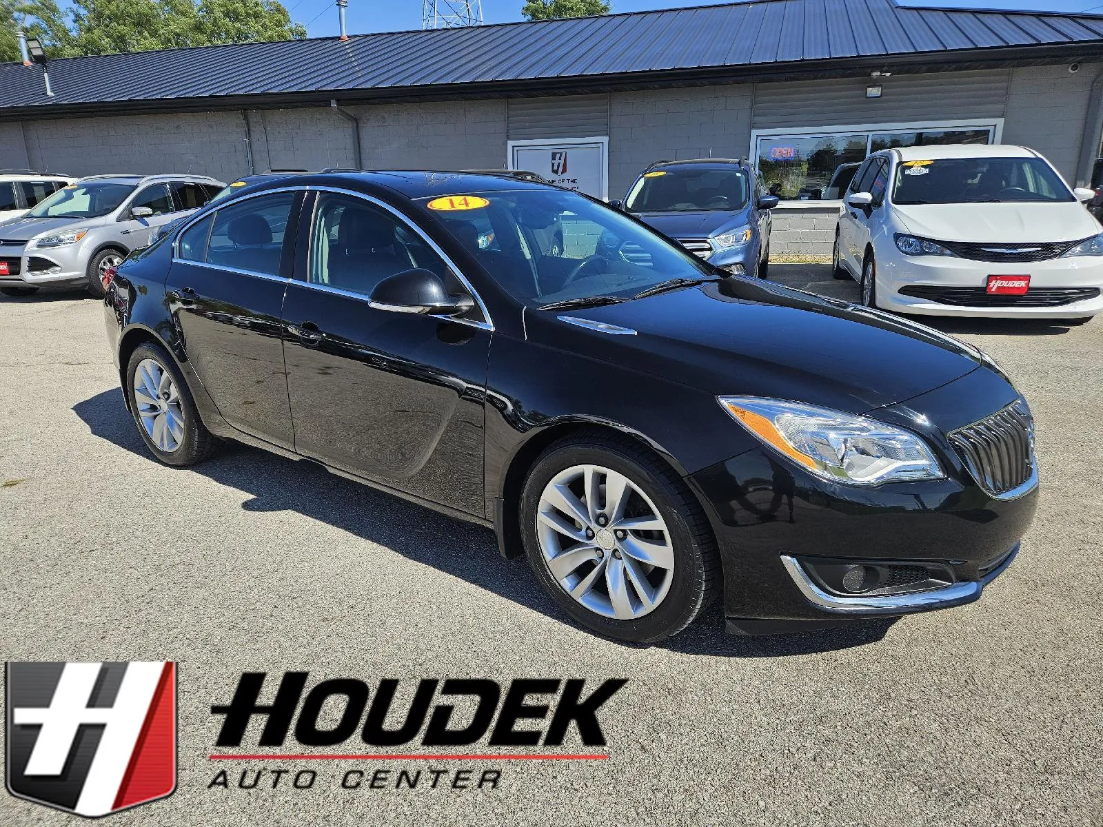 Black 2014 Buick Regal Turbo FWD for sale in Marion, IA