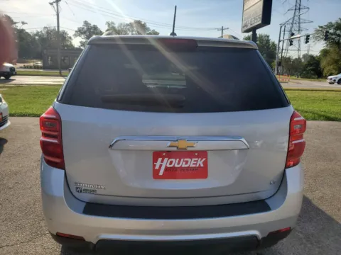 More photos of 2017 Chevrolet Equinox LT at Houdek Auto Center, IA