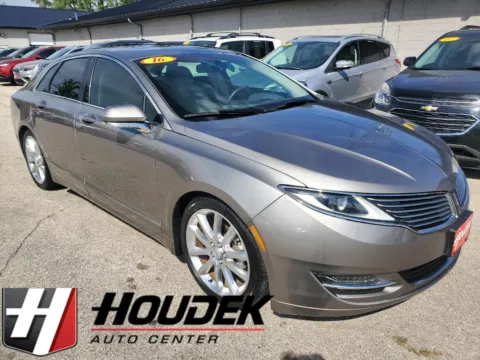 Unknown 2016 Lincoln MKZ Hybrid for sale in Marion, IA