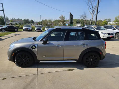 More photos of 2018 MINI Countryman Cooper S E at Houdek Auto Center, IA