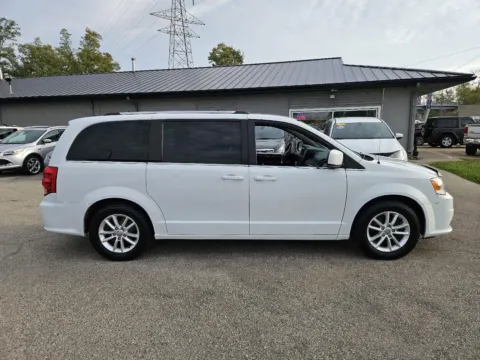 More photos of 2019 Dodge Grand Caravan SXT at Houdek Auto Center, IA