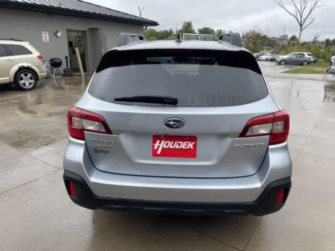 More photos of 2019 Subaru Outback Limited at Houdek Auto Center, IA