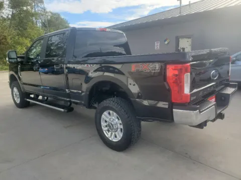 More photos of 2019 Ford Super Duty F-250 SRW XL at Houdek Auto Center, IA