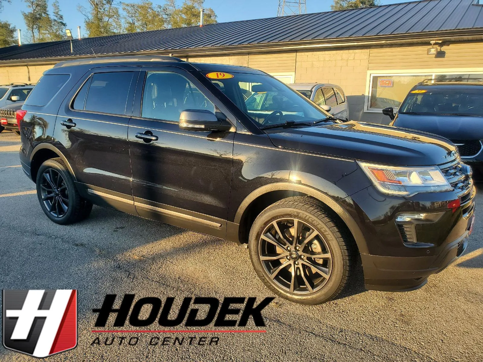 Black 2019 Ford Explorer XLT for sale in Marion, IA