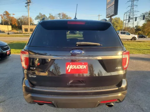 More photos of 2019 Ford Explorer XLT at Houdek Auto Center, IA