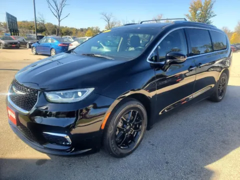 Another view of 2021 Chrysler Pacifica Touring L for sale in Marion, IA at Houdek Auto Center