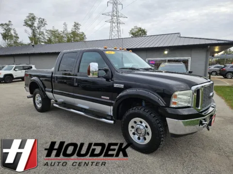 Black 2007 Ford Super Duty F-250 XLT for sale in Marion, IA